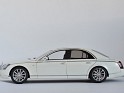 1:18 Auto Art Maybach 57 S 2005 Blanco. Subida por Ricardo